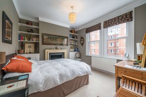 Luksusleilighet, byutsikt | Oppholdsområde | LCD-TV