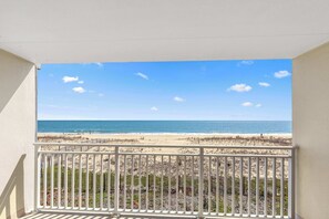 On the beach - Salty Sands 2 202 (Ocean City)