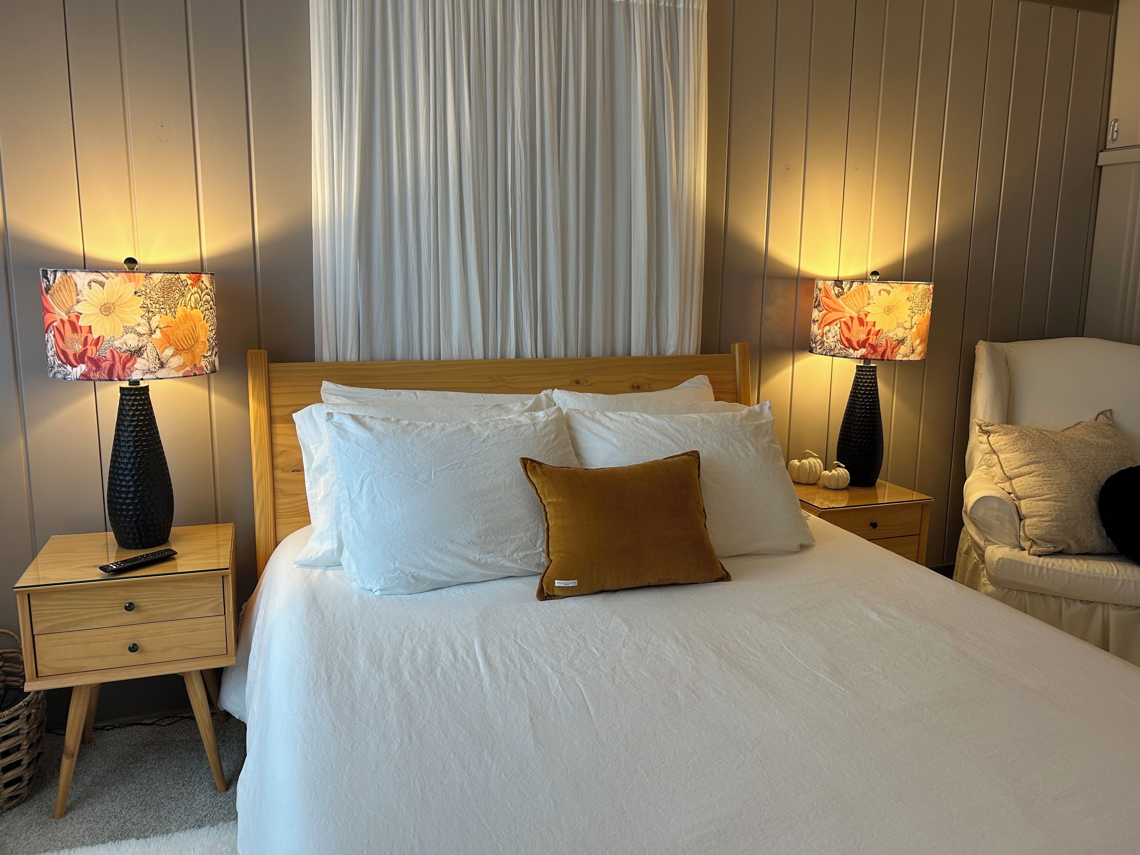 2 habitaciones, tabla de planchar con plancha y wifi gratis 