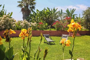 Property grounds - Fior Di Roda - Corfu Garden Haven (Roda)