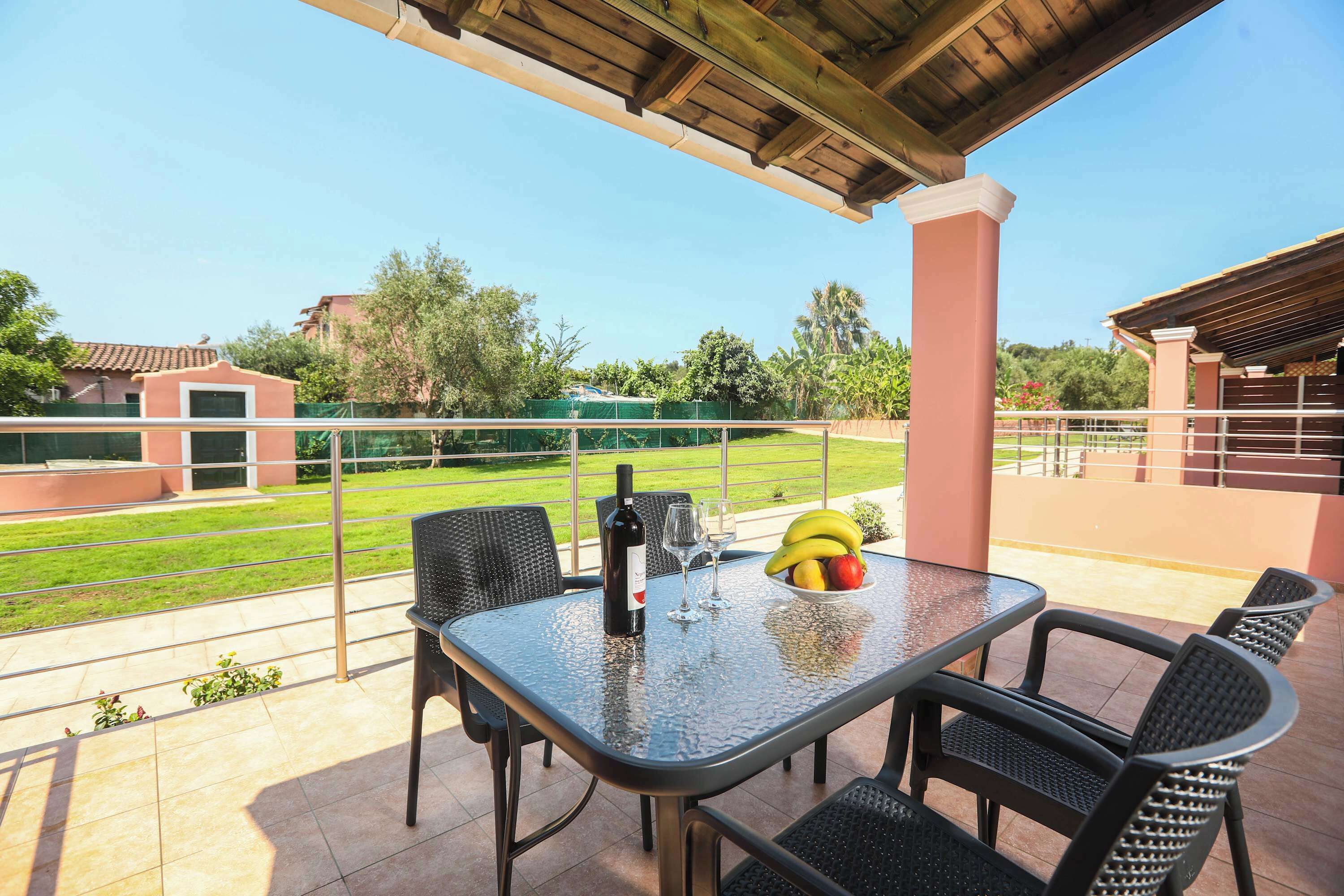 تناول الطعام بالخارج