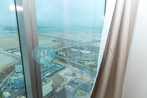 1 bedroom, in-room safe, iron/ironing board, free WiFi