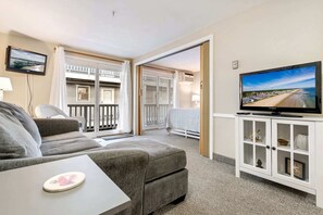 �熨斗/熨衫板、Wi-Fi、床單
