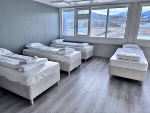 Family Room, Shared Bathroom, Mountain View - Hunavellir Guesthouse (Blönduós)