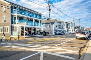 Exterior - Shore Delight – Studio for 2! (York)