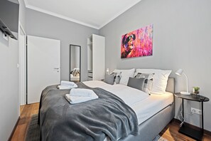 Apartemen Superior, 3 kamar tidur, Bebas Asap Rokok, dapur | Ruang kerja ramah laptop, tirai kedap cahaya, dan kedap suara