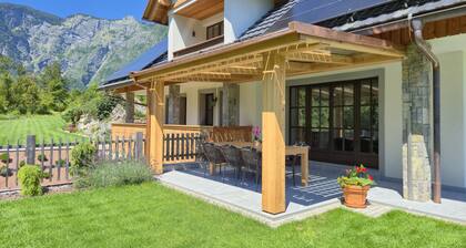 Alpine Luxury Villa with Fireplace & Whirlpool at Lake Bohinj
