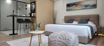 CC LUX Suites in Piraeus Port