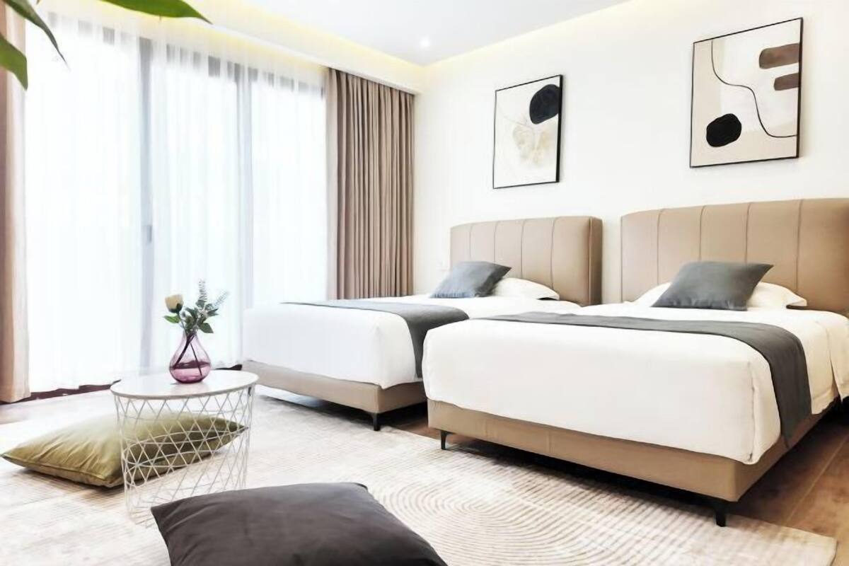 Pillow-top beds, free minibar, laptop workspace, blackout curtains
