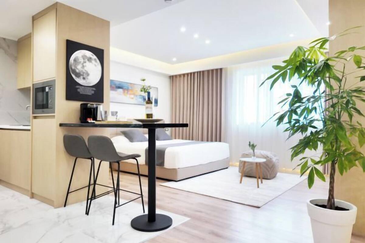 Pillow-top beds, free minibar, laptop workspace, blackout curtains