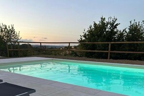 Outdoor pool - Locanda Stardé: Room Terra (Neive)