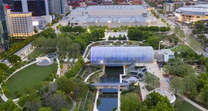 6BR Retreat Comfort Convenience Kitchen 16