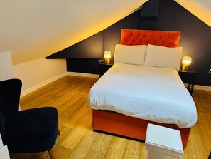 Studio Suite | Laptop workspace, iron/ironing board, travel crib, free WiFi