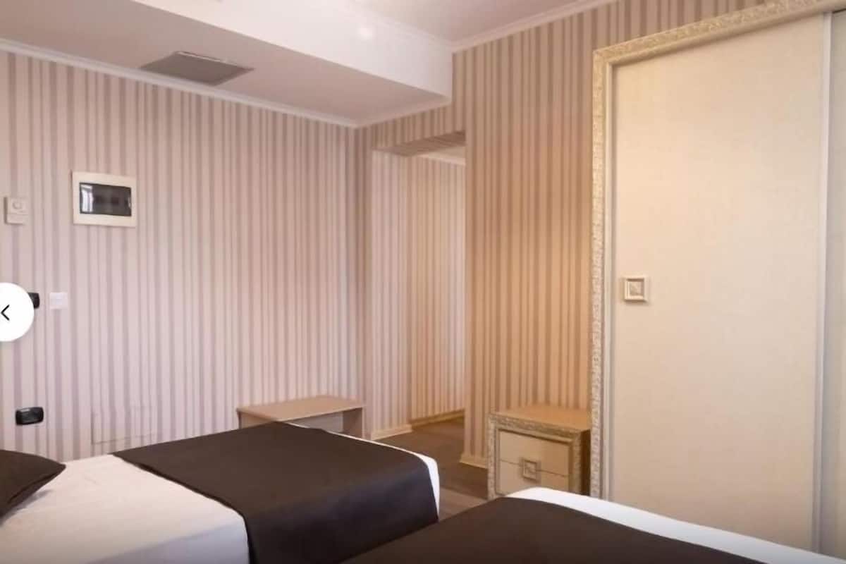 Minibar, Schreibtisch, laptopgeeigneter Arbeitsplatz, kostenloses WLAN