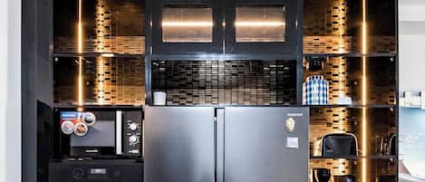 冷蔵庫、オーブン