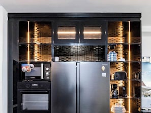 Refrigerador y horno 