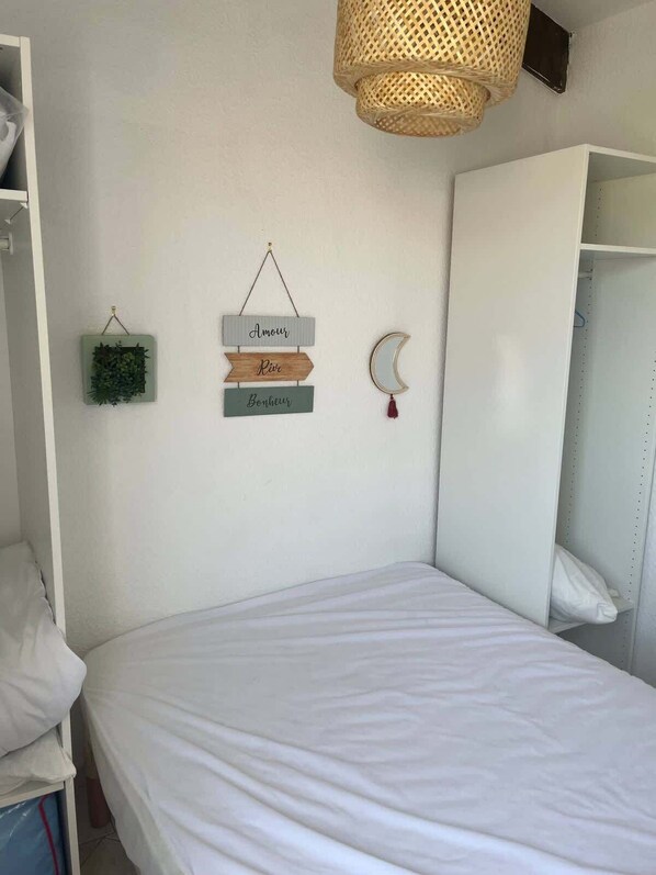 3 camere, ferro/asse da stiro, lenzuola
