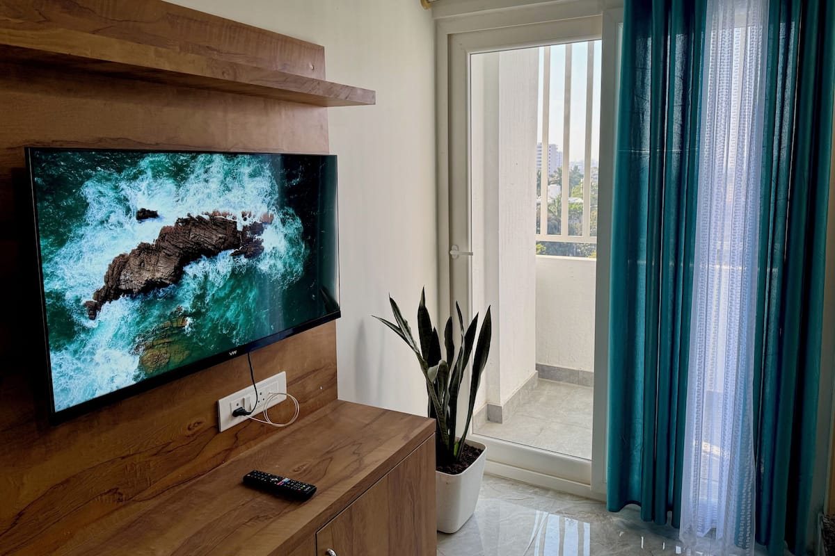 Superior Apartment, 1 Katil Ratu (Queen) dengan Katil Sofa, Kitchenette, Garden View | 1 bilik tidur, peti besi dalam bilik, ruang kerja komputer riba