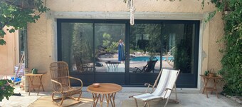 Magnificent villa overlooking the Massif des Maures swimming pool, terrace, vegetable garden