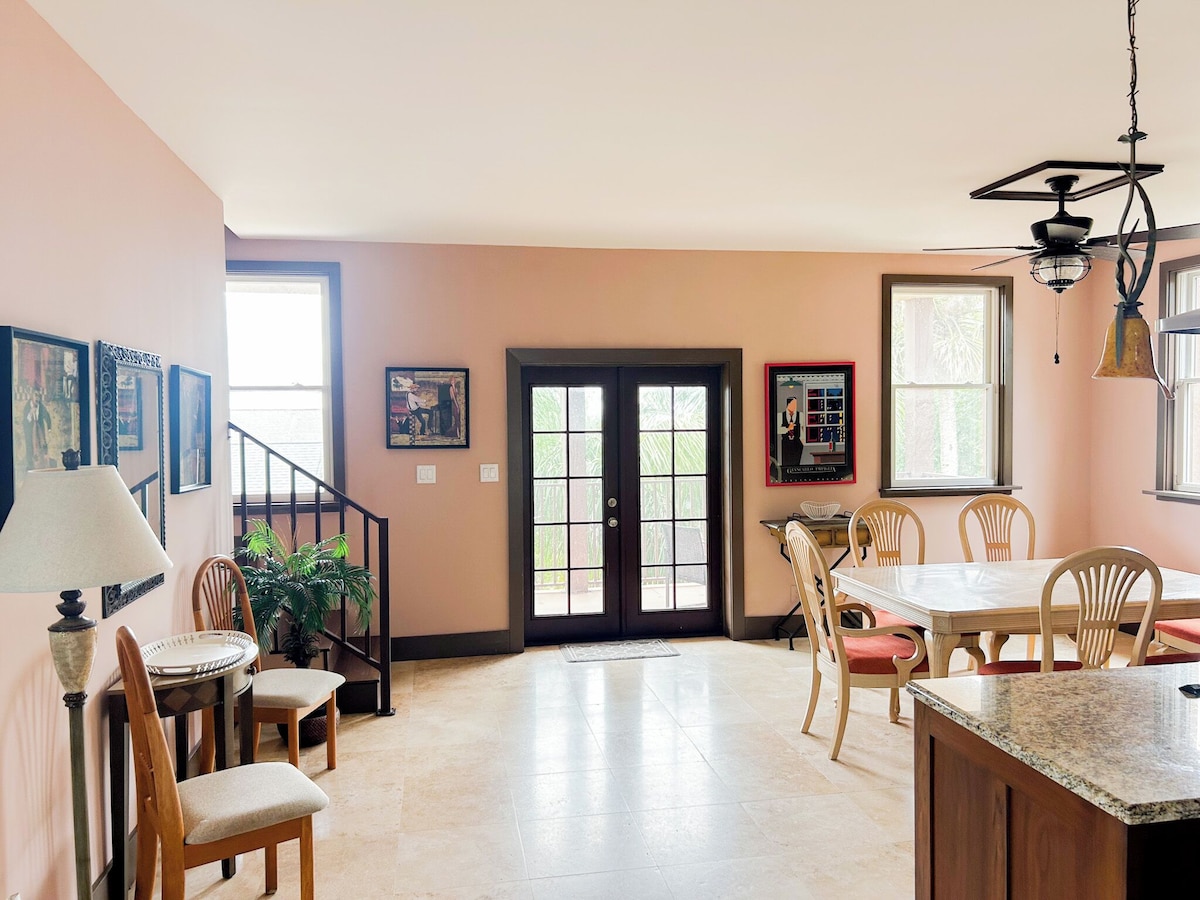 Photo 29 of Spacious 4 BR Home Near Historic Downtown at 133 South St in Lincolnville