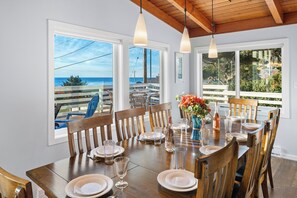 Dining - Treasure Rocks-Charming 6 bedroom/3 bath oceanview Beach Retreat in Manzanita (Nehalem)