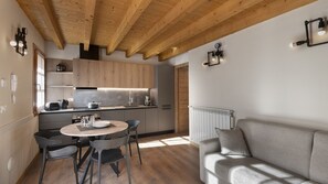 Interior - Silia's Home - Two Bedroom Apartment, Sleeps 4 (Vione)