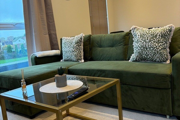 Living Room / Lounge