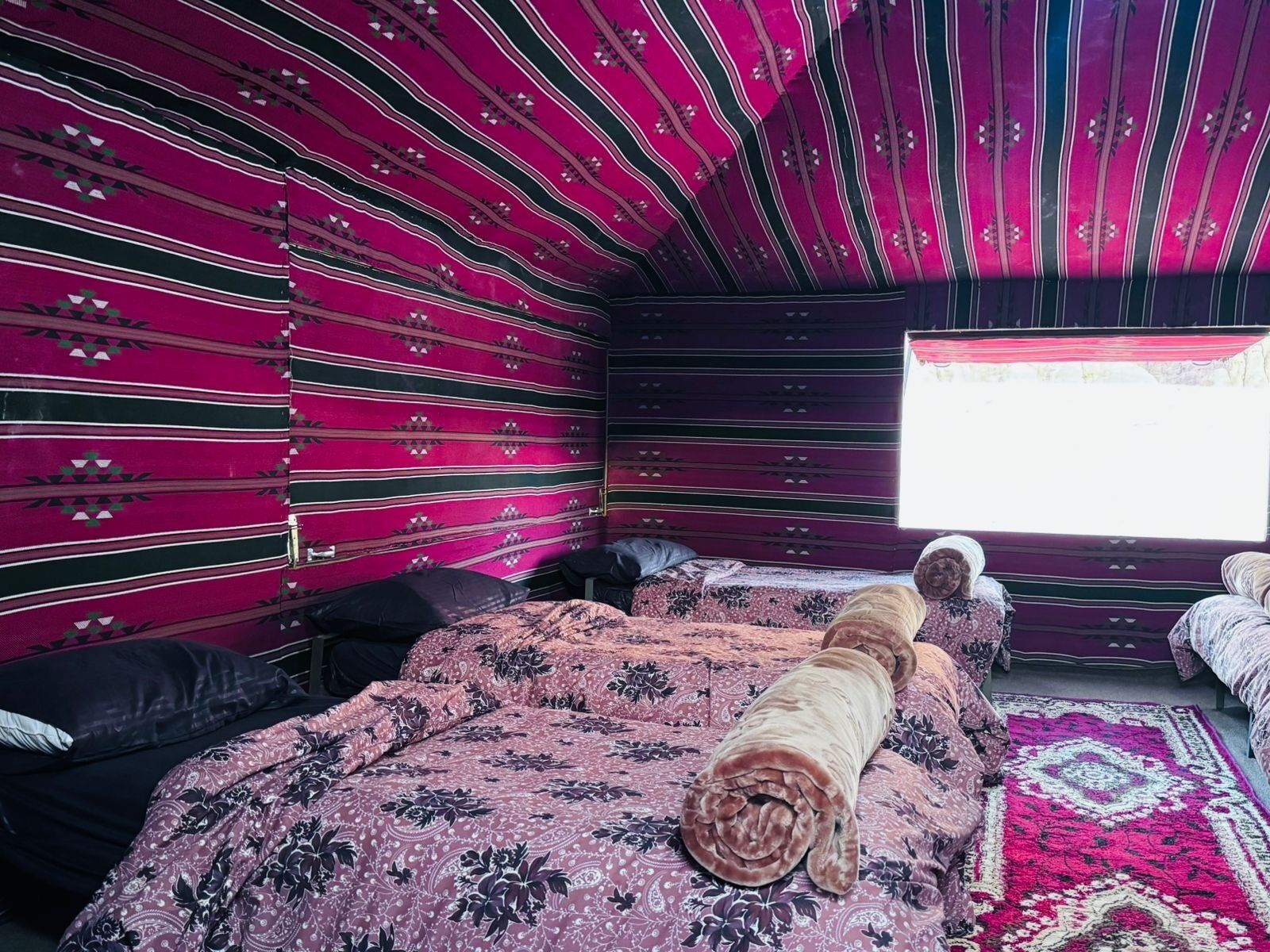 Soundproofing, bed sheets