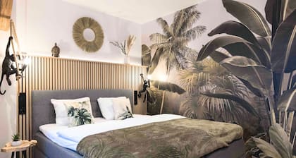 BaliApartment, kitchen, parking lot, 24h digital check-in, Wlan 150MBit