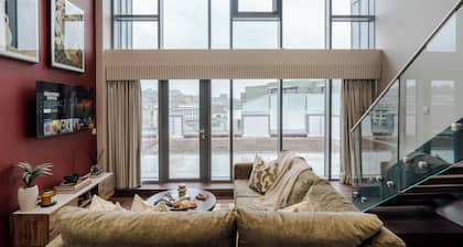 Waterside Living I Luxe Apartments