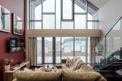 Waterside Living I Luxe Apartments