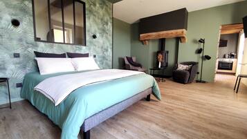 1 bedroom, WiFi, bed sheets
