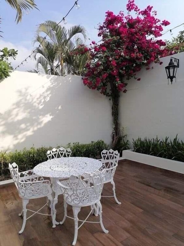 บริเวณภายนอก