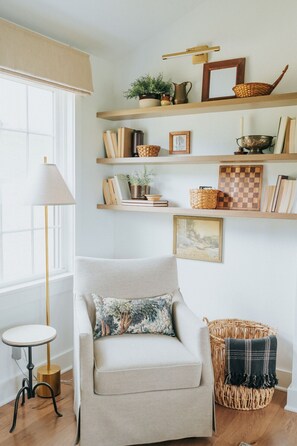 Smart TV, fireplace, books