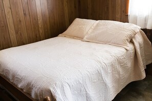 2 habitaciones, escritorio, wifi gratis y ropa de cama