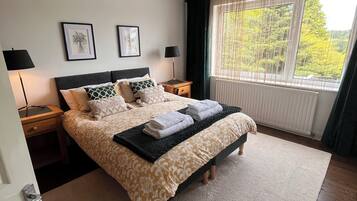 2 bedrooms, iron/ironing board, travel crib, WiFi