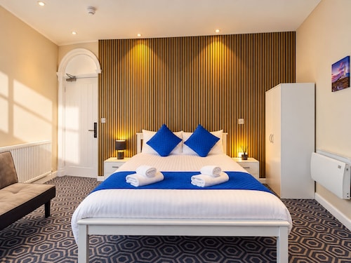 Homesly Guest Rooms - Self Checkin