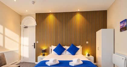 Homesly Guest Rooms - Self Checkin