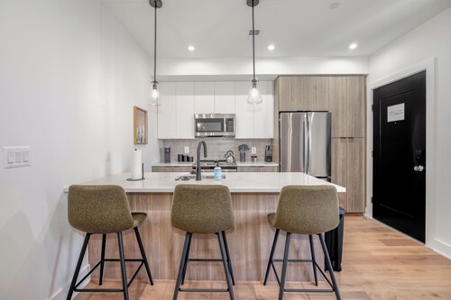 Capitol Hill Suites - Unit 9