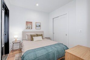 Apartment, 2 Bedrooms, Non Smoking | 2 bedrooms, blackout drapes, iron/ironing board, free WiFi