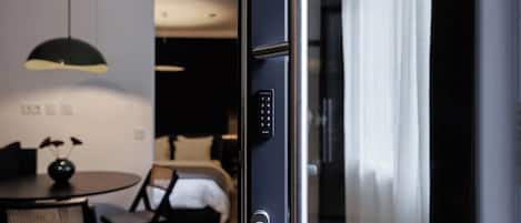 1 bedroom, desk, iron/ironing board, WiFi