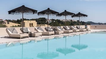 En sÀsongsöppen utomhuspool