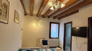 2 camere, ferro/asse da stiro, Wi-Fi, lenzuola