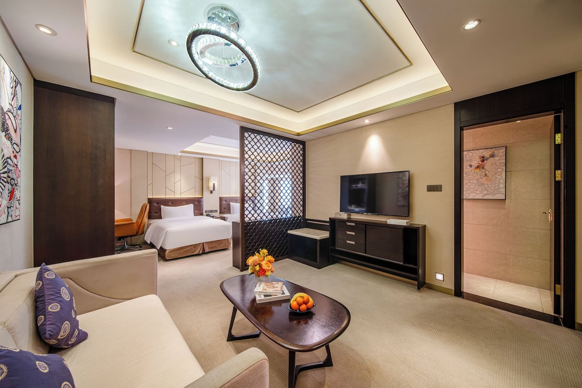 Luxury Double or Twin Room | Premium bedding, down comforters, minibar (free items), in-room safe