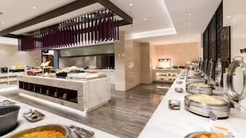 Free daily buffet breakfast