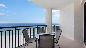 Condo, Multiple Beds (Navarre Towers 1205) | Outdoor dining