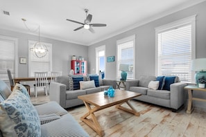 House, Multiple Beds (Southern Charm) | Living area - Southern Charm (Navarre)