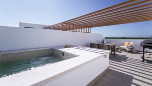 Exterior - Exclusive Penthouse With Picuzzi Steps From Beach (Punta Cana)