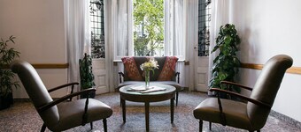 Novel Hotel