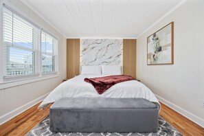 Hus | 7 soverom, skrivebord og internett